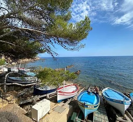 2 Bedrooms, 60 M2, 6 People, Wifi, Quiet, Bright, 5 Mins By Car *