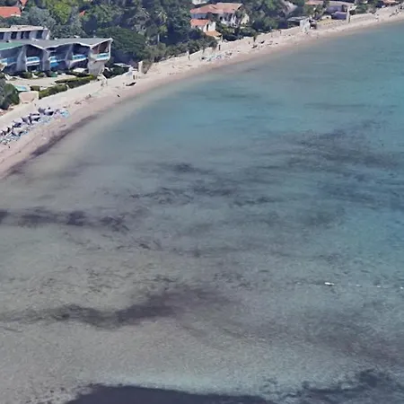 2 Bedrooms, 60 M2, 6 People, Wifi, Quiet, Bright, 5 Mins By Car La Seyne-sur-Mer